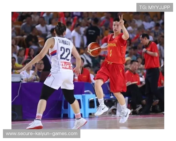 女篮姑娘在赛场上展现巾帼风采，女篮姑娘在赛场上展现巾帼风采